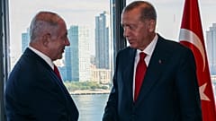 الرئيس التركي رجب طيب أردوغان مع رئيس الوزراء الإسرائيلي بنيامين نتنياهو 
