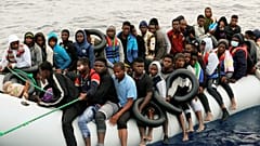 Bei mehr als einem Drittel der in Niger, Libyen und Tunesien festgestellten Migrationsaktivitäten, die mit EU-Hilfe finanziert werden, besteht die Gefahr, dass sie gegen internationale Hilfsregeln verstoßen , so Oxfam.