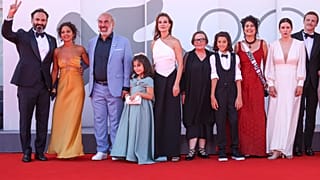 طاقم عمل الفيلم بمهرجان البندقية