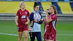 Spain's national soccer team coach Montse' Tomé leads a training session in Goteburg, ahead of the UEFA Nations League soccer match against Sweden, Thursday, Sept. 21, 2023.
