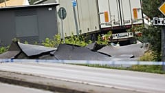 Az E6-os út Stenungsund közelében, mindkét irányban lezárva, Svédország, 2023. szeptember 23.