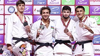 Hidajat Hejdarow (Zweiter von links) brachte die Halle in Baku zum Toben