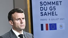 Il presidente francese Emmanuel Macron annuncia il ritiro del personale militare e diplomatico dal Niger