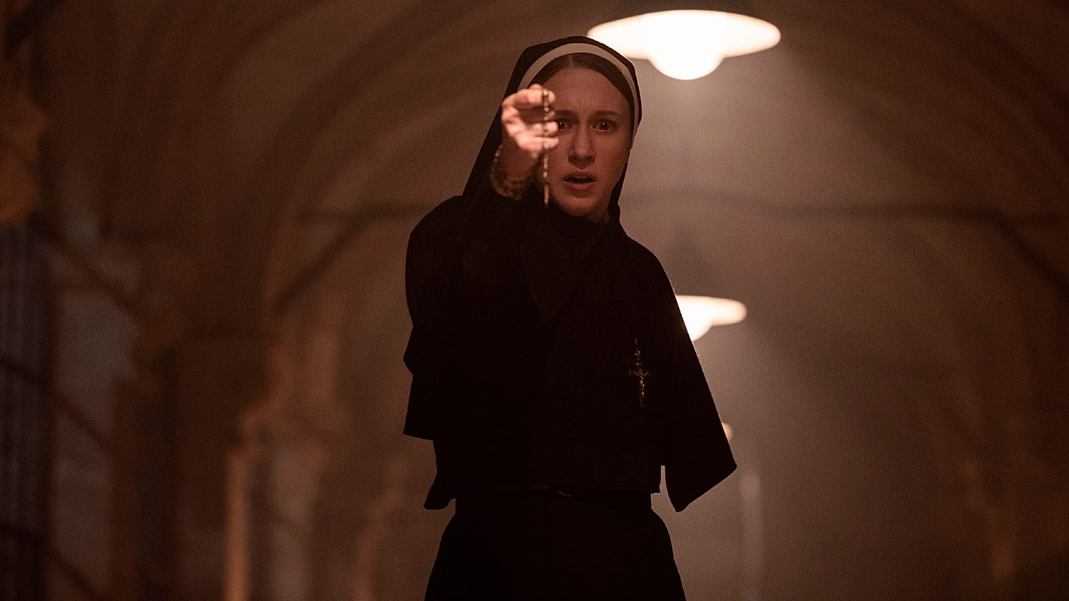 مشهد من فيلم "The Nun II"