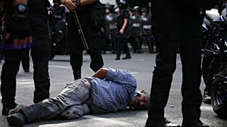 Arjantin hükümeti ile Uluslararası Para Fonu arasındaki anlaşmaya karşı 10 Mart 2022 tarihinde Buenos Aires'te düzenlenen protesto gösterisi.
