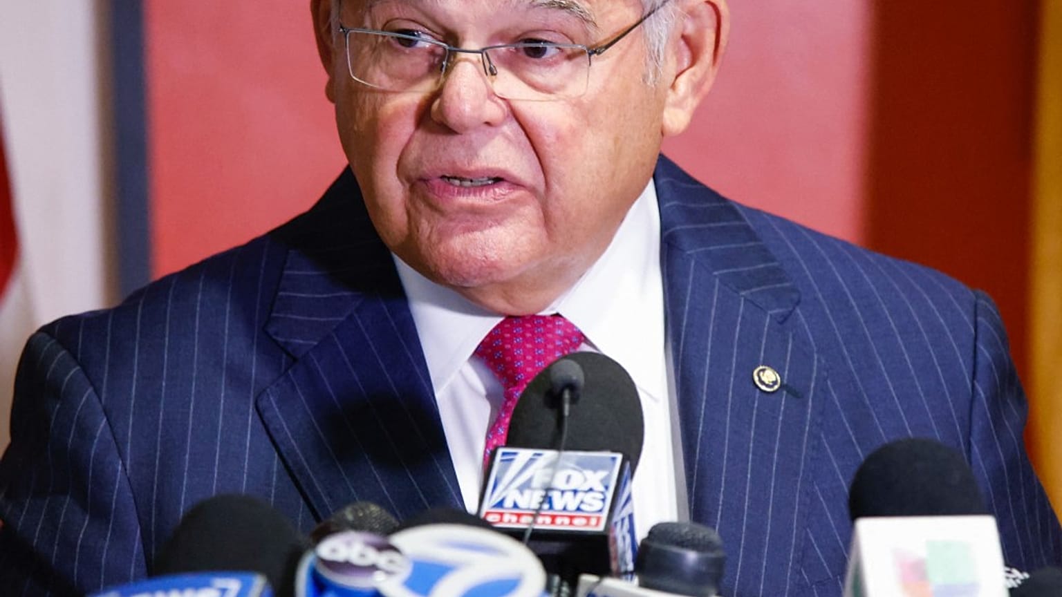 Ο ΜΠΟΜΠ ΜΕΝΕΝΤΕΖ