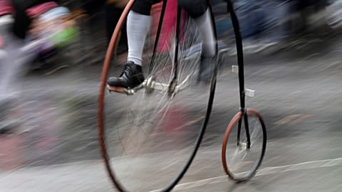 Video of competitors in Penny Farthing bicycle race