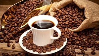 نوشیدن قهوه