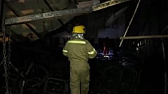 Ausgebrannte Halle im Nordirak