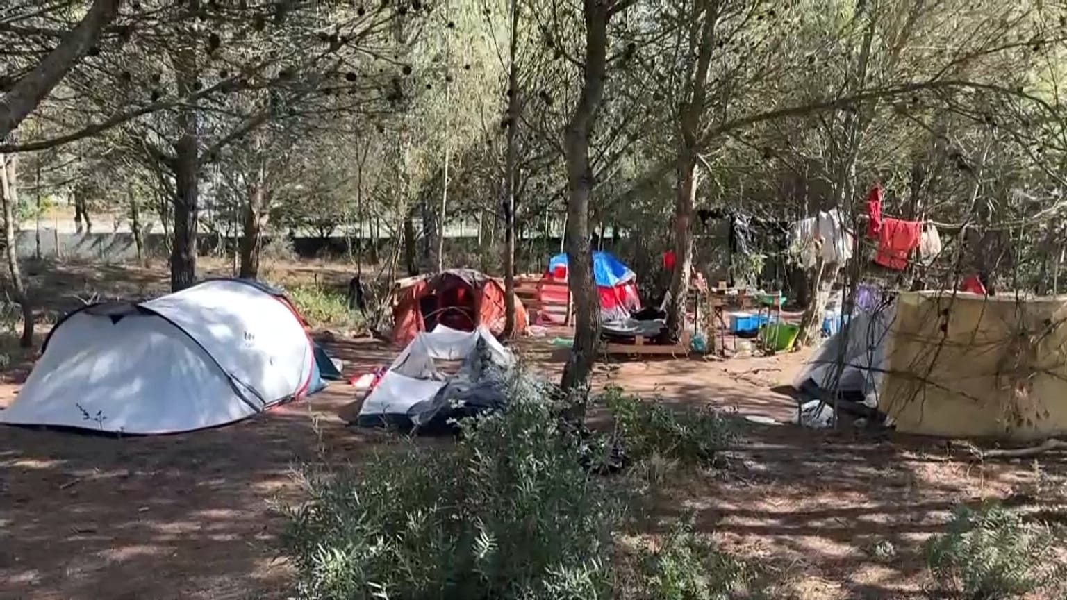 Wegen steigender Mieten können sich viele Leute in Portugal nicht mehr leisten, ein Zimmer zu mieten