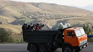 Dağlık Karabağ'daki Ermeni nüfusun yarıdan fazlası Ermenistan'a göçtü