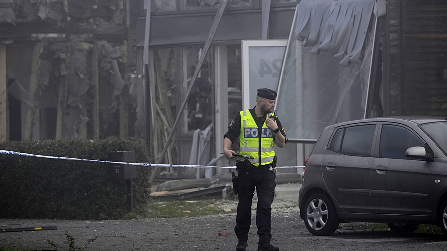 La policía en el lugar de una de las explosiones registradas esta semana en Suecia