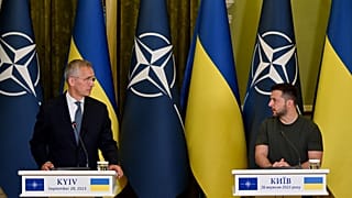 Γενς Στόλτενμπεργκ και Βολοντιμίρ Ζελένσκι
