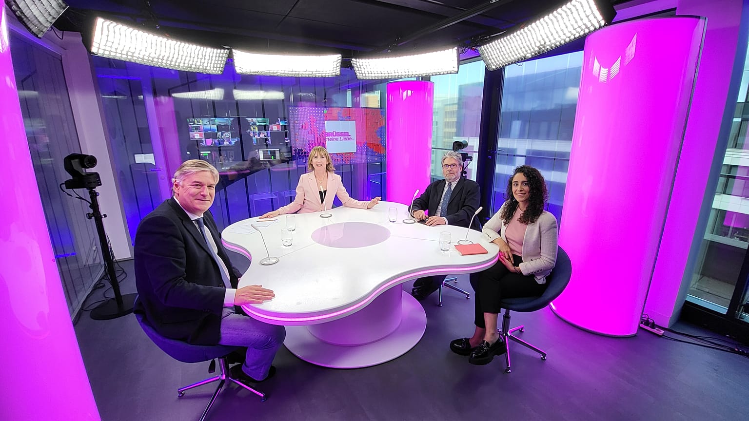 Méabh Mc Mahon con Antonio López-Istúriz, Tamara Atienzar y Enrique Serbeto