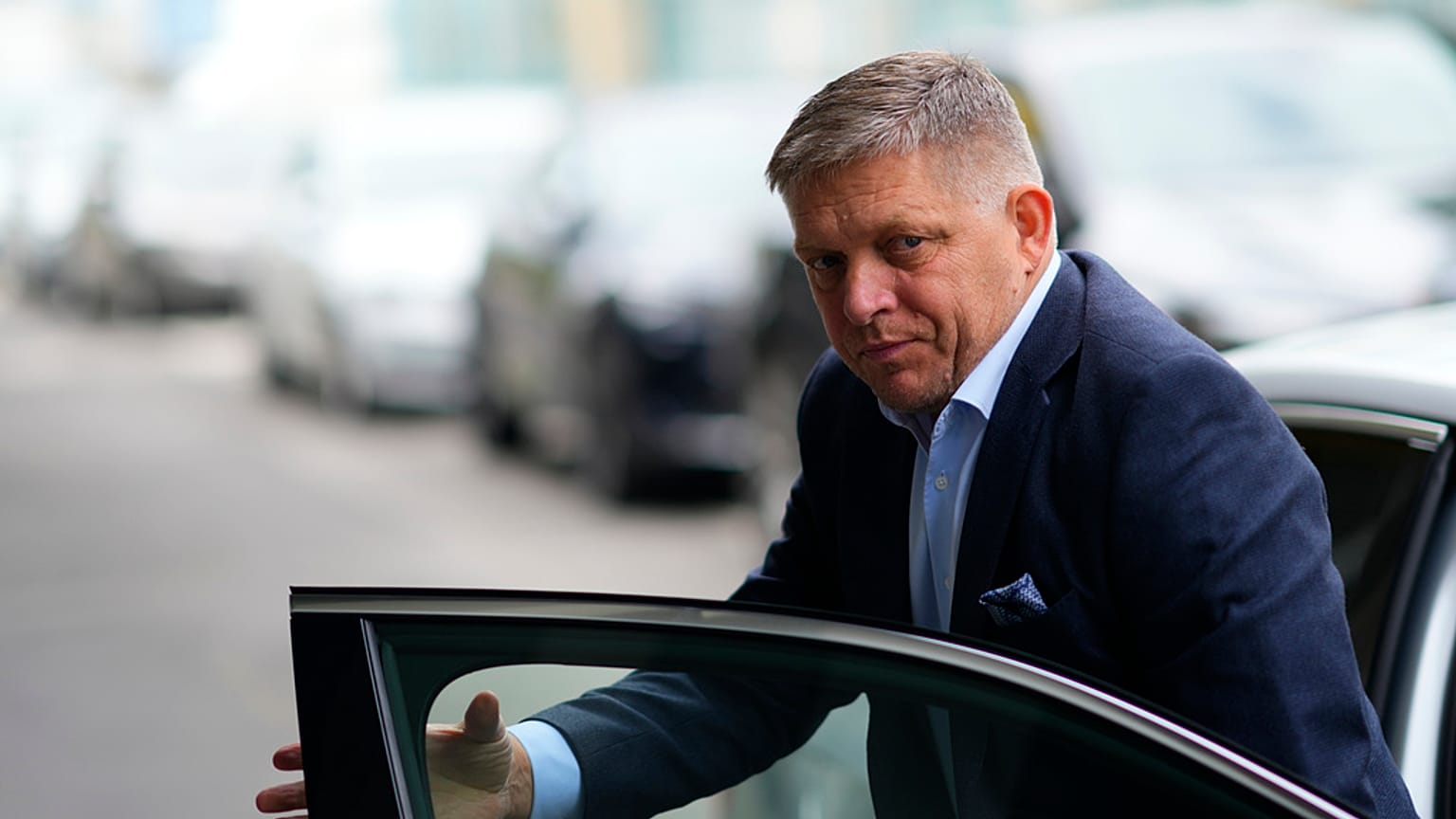 Robert Fico terá um terceiro mandato como primeiro-ministro da Eslováquia