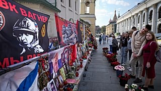 Conmemoración de los 40 días de la muerte del líder del grupo de mercenarios Wagner, en Moscú