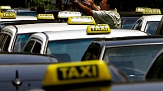 Πορεία διαμαρτυρίας των οδηγών ταξί
