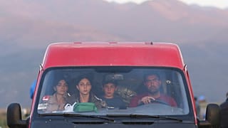 Dağlık Karabağ'ı terk eden etnik Ermeniler'in Ermenistan'a yolculuğu
