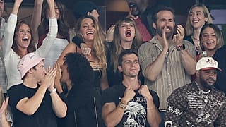 Taylor Swift with pals Blake Lively and Ryan Reynolds at the Kansas City Chiefs' game against the New York Jets on Sunday (1 October).
