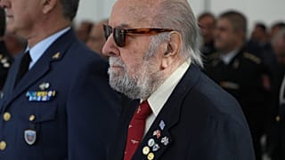 O Ακριβός Τσολάκης