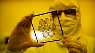 La Commission européenne a lancé une série d'évaluations des risques concernant les technologies sensibles, notamment les semi-conducteurs avancés.
