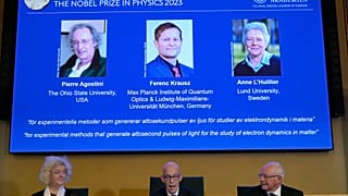 Os três galardoados com o Prémio Nobel da Física