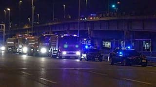 Soccorsi a Mestre dopo il rogo dell'autobus  