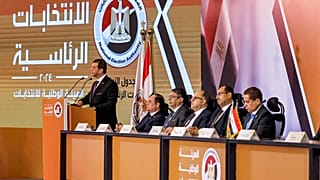 رئيس الهيئة الوطنية للانتخابات في مصر ونائب رئيس محكمة النقض يتحدث خلال مؤتمر صحفي بشأن الانتخابات الرئاسية المصرية المقبلة 2024 في مركز القاهرة الدولي للمؤتمرات القاهرة، مصر.
