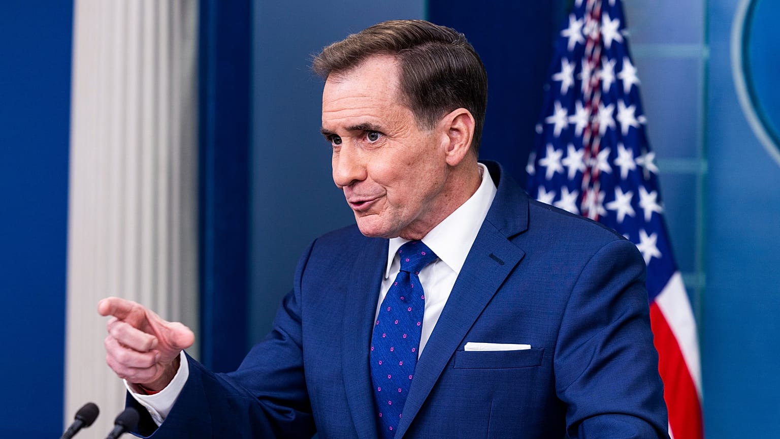 John Kirby sajtóértekezletet tart a washingtoni Fehér Házban 2023. március 20-án - képünk illusztráció