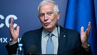Izraeli zászlót vetítettek az Európai Bizottság központi épületére Brüsszelben 