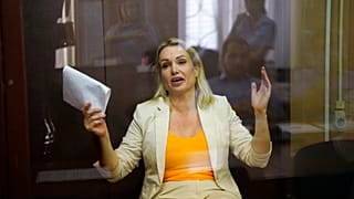 Marina Ovsyannikova num tribunal de Moscovo, Rússia, em agosto de 2022