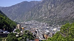 Las normas inmobiliarias evolucionan en el pequeño Estado europeo de Andorra, en un intento de frenar la crisis inmobiliaria