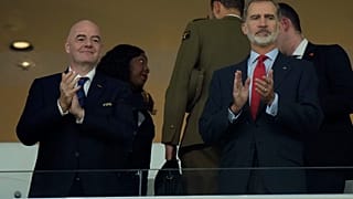 El presidente de la FIFA, Gianni Infantino, junto al rey de España, Feipe VI.