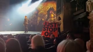 Im Londoner Westend musste eine Aufführung wegen Protesten von Klima-Aktivist:innen abgebrochen werden