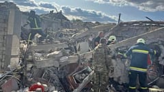 Ukrayna, Rusya'nın Harkiv bölgesine düzenlediği saldırıda biri 6 yaşında bir çocuk olmak üzere 49 sivilin öldüğünü duyurdu