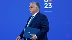 El primer ministro húngaro, Viktor Orban, llega a la segunda jornada de la Cumbre de Europa en Granada, España, el viernes 6 de octubre de 2023.