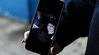 Anatolii Panteleiev, 42 anos, e a mulher Olha Panteleieva, 36 anos, vítimas de ataque com um míssil russo