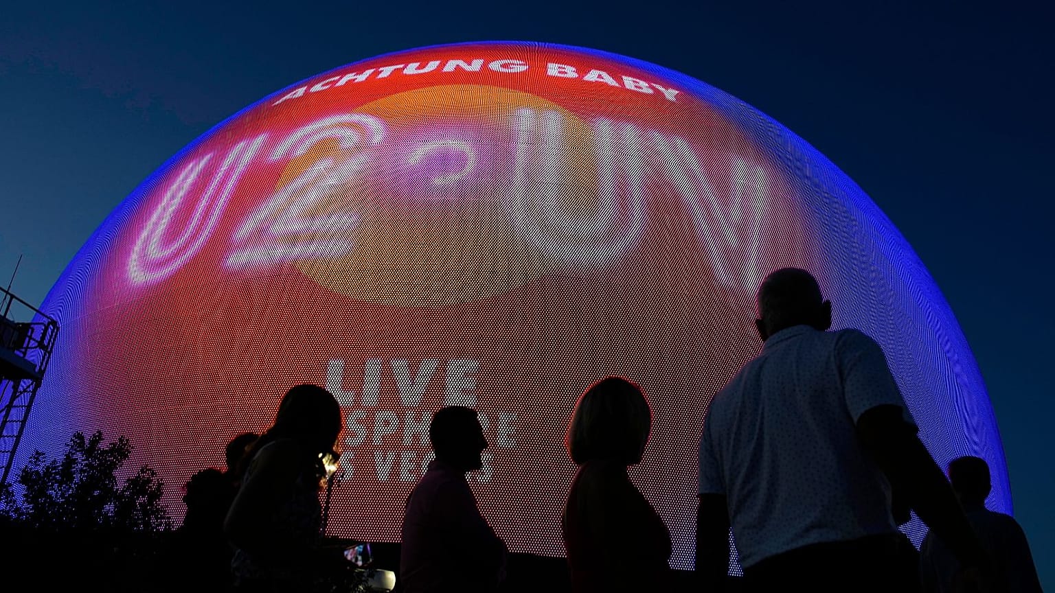 Lors de sa résidence au Sphere à Las Vegas, U2 a rendu hommage aux personnes assassinées lors du festival de musique israélien.