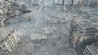 صورة جوية للدمار في غزة جراء القصف الإسرائيلي