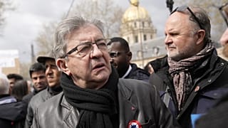 Jean-Luc Mélenchon egy párizsi tüntetésen