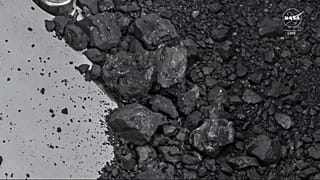NASA, asteroid'den aldığı ilk örnekleri sergiledi