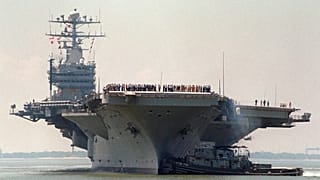ABD uçak gemisi USS Dwight D. Eisenhower