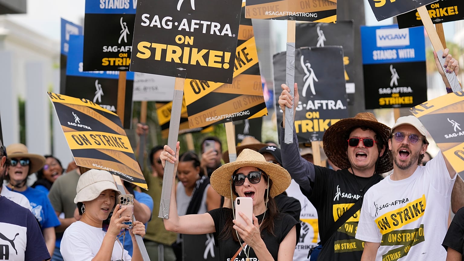 Strike talks break off between Hollywood actors and studios 