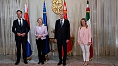 Die Absichtserklärung wurde im Juli zwischen der Präsidentin der Europäischen Kommission Ursula von der Leyen und dem tunesischen Präsidenten Kais Saied unterzeichnet.