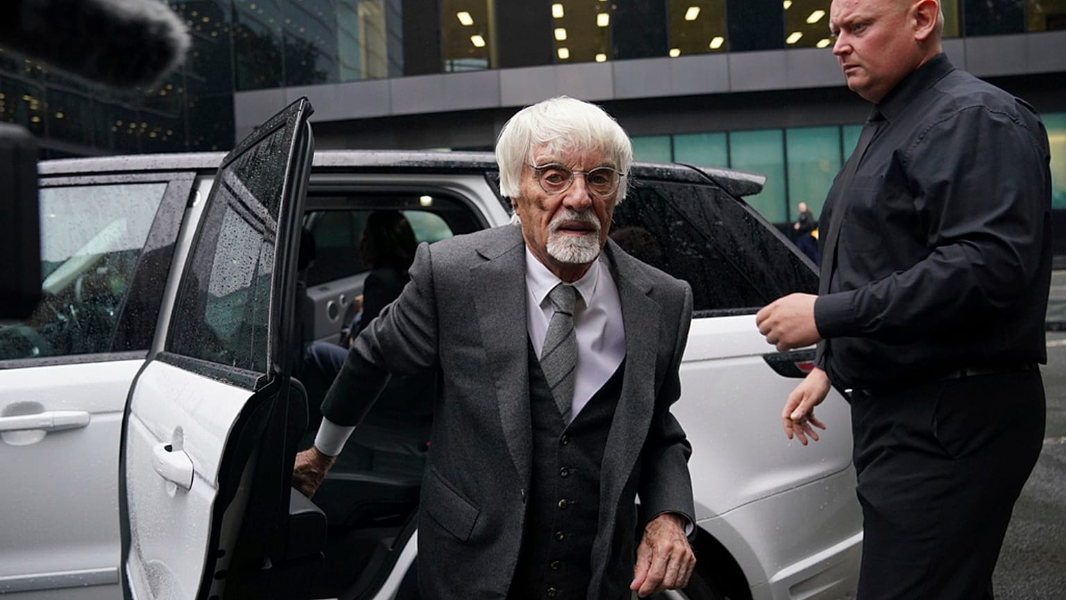 Bernie Ecclestone a bíróságra tart 