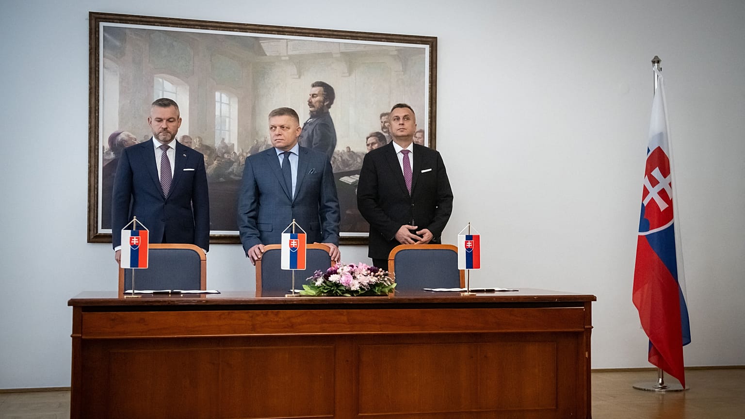 The chairman of the Hlas party, Peter Pellegrini, the chairman of the Smer party, Robert Fico, and the chairman of the ultra-nationalist Slovak National Party, Andrej Danko.
