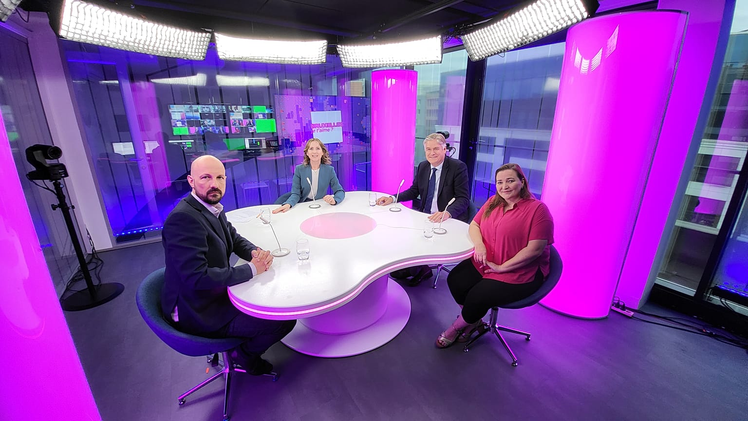Méabh Mc Mahon with Antonio López-Istúriz White, Marc Botenga and Teresa Kuchler 