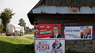 Cartazes da campanha eleitoral para as legislativas de 14 de outubro de 2023, na Polónia