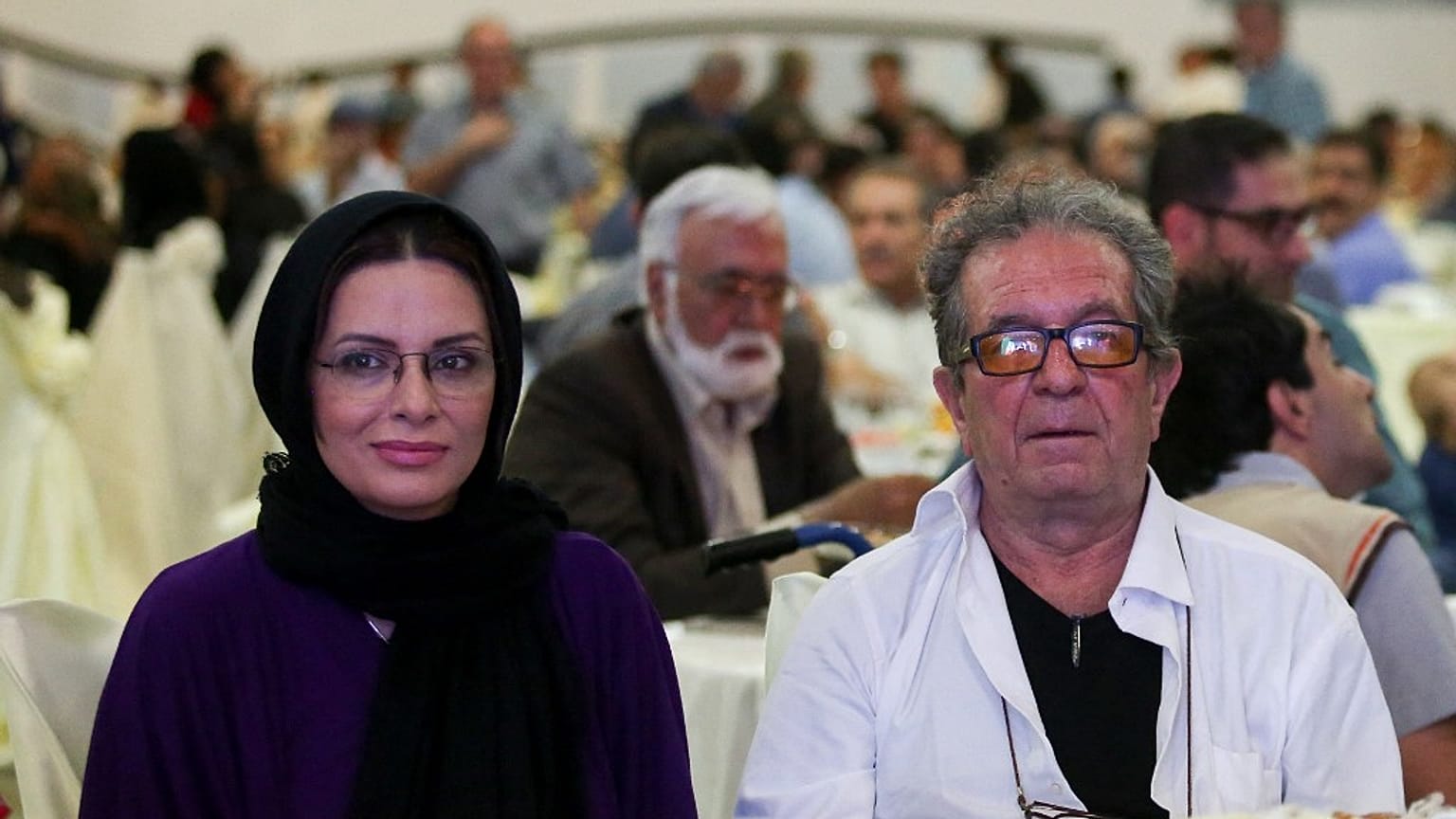 İranlı sinema yönetmeni Daryuş Mehrcui ve eşi Vahide Muhammedifer 