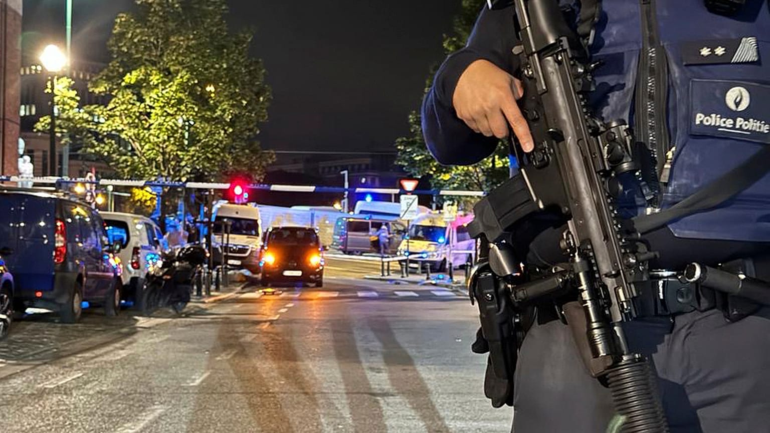 Cordo policial onde ocorreu um tiroteio em Bruxelas